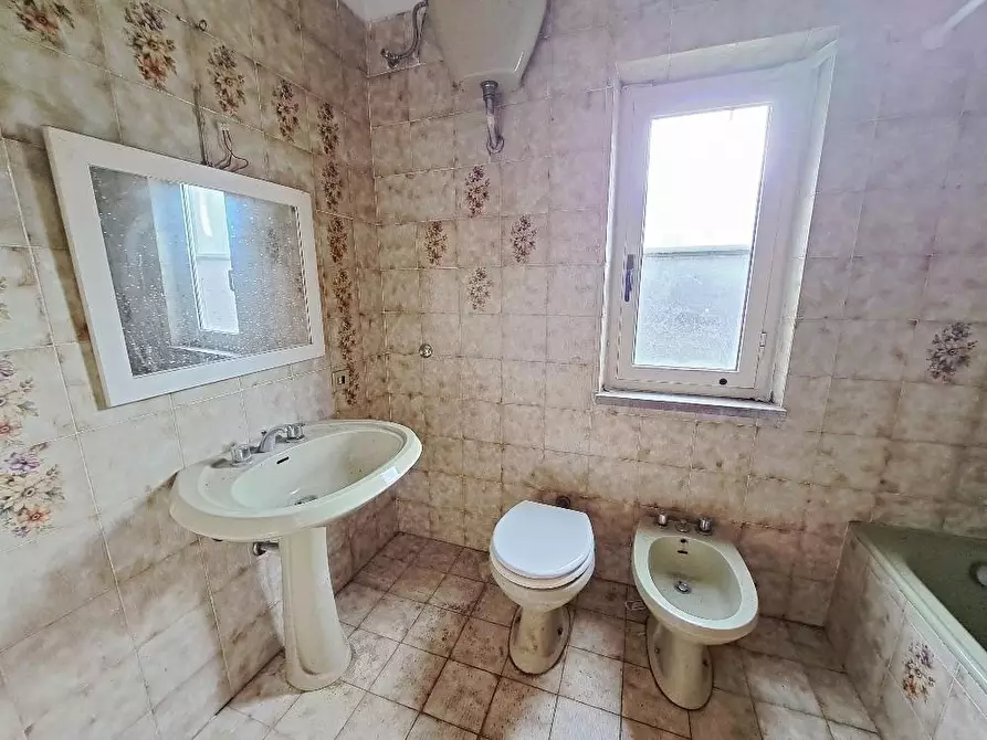 Immagine 16 di Villa in vendita  a Calci