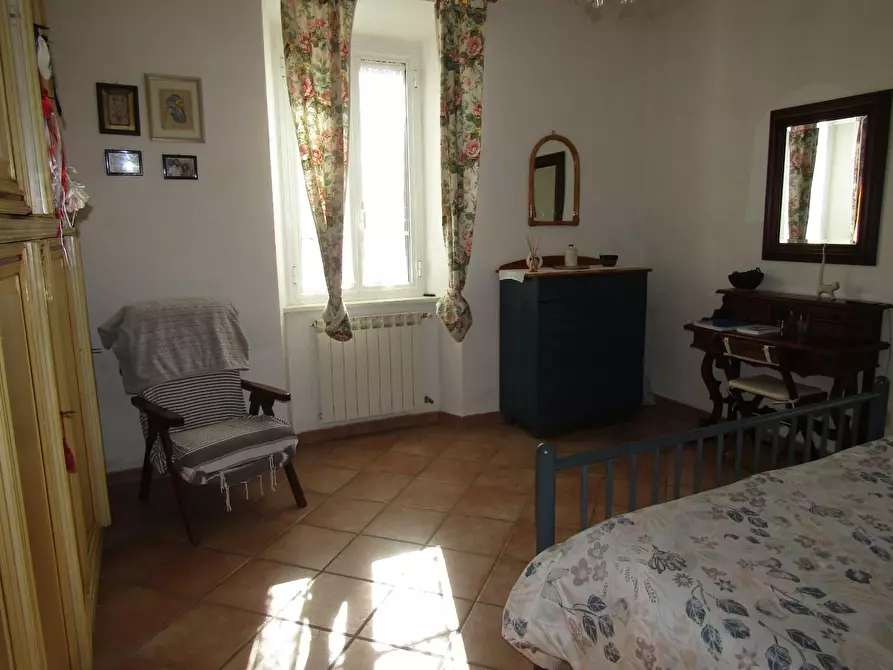 Immagine 2 di Villetta a schiera in vendita  a Carrara