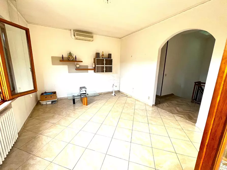 Immagine 8 di Appartamento in vendita  a Montelupo Fiorentino