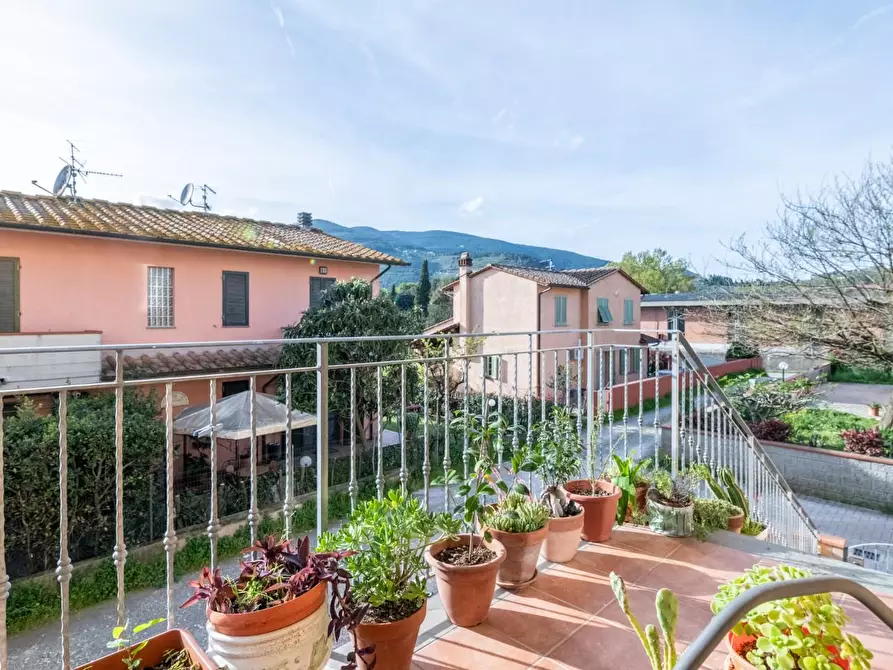 Immagine 20 di Appartamento in vendita  a Buti