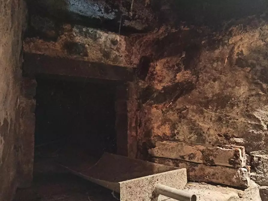 Immagine 33 di Casa semindipendente in vendita  a Lucca