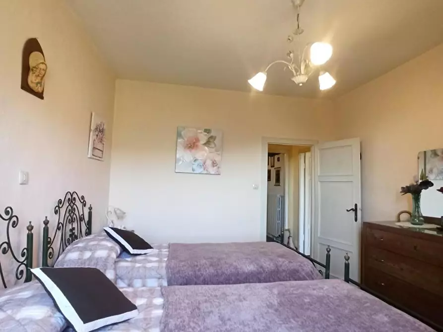 Immagine 30 di Casa semindipendente in vendita  a Lucca