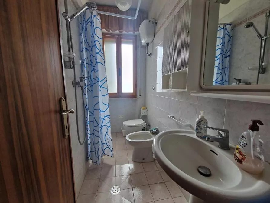 Immagine 10 di Appartamento in vendita  a Rosignano Marittimo