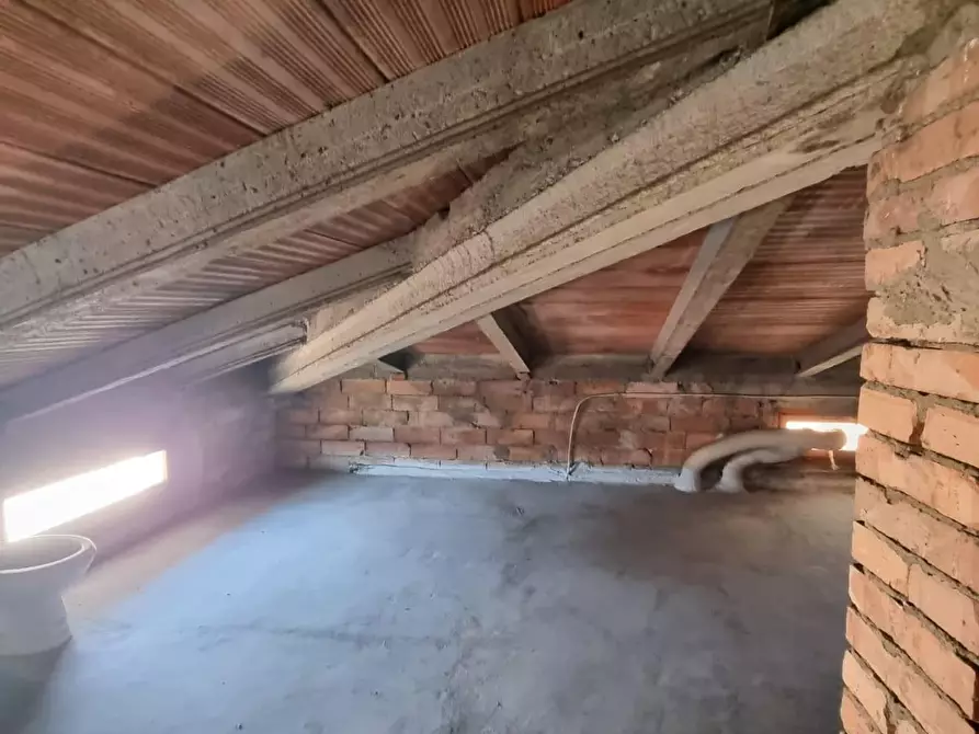 Immagine 21 di Mansarda in vendita  a Colle Di Val D'elsa
