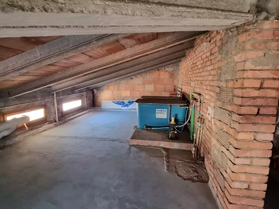 Immagine 18 di Mansarda in vendita  a Colle Di Val D'elsa