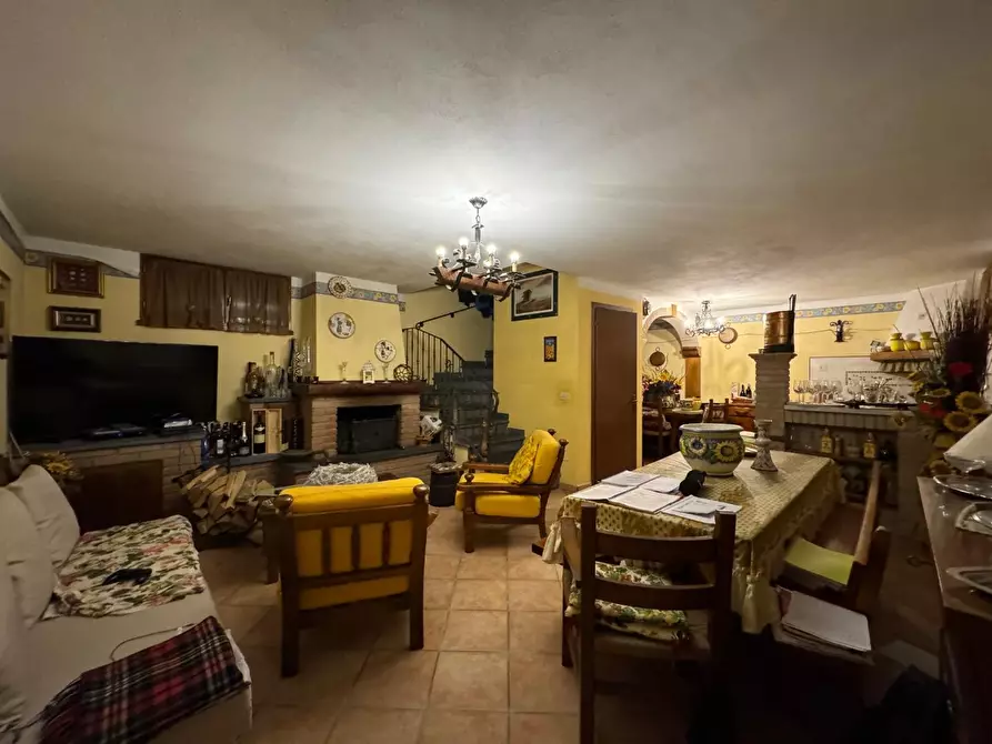 Immagine 15 di Villetta a schiera in vendita  a Seravezza