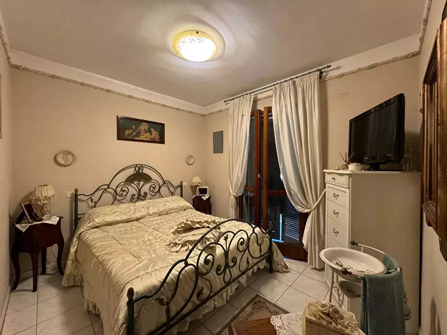 Immagine 4 di Villetta a schiera in vendita  a Seravezza