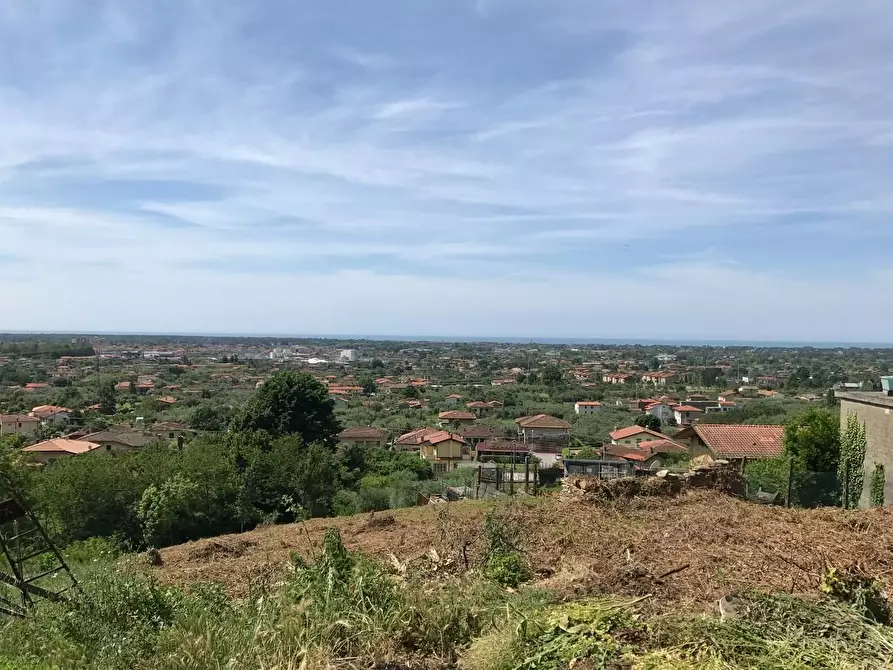 Immagine 17 di Casa indipendente in vendita  a Pietrasanta