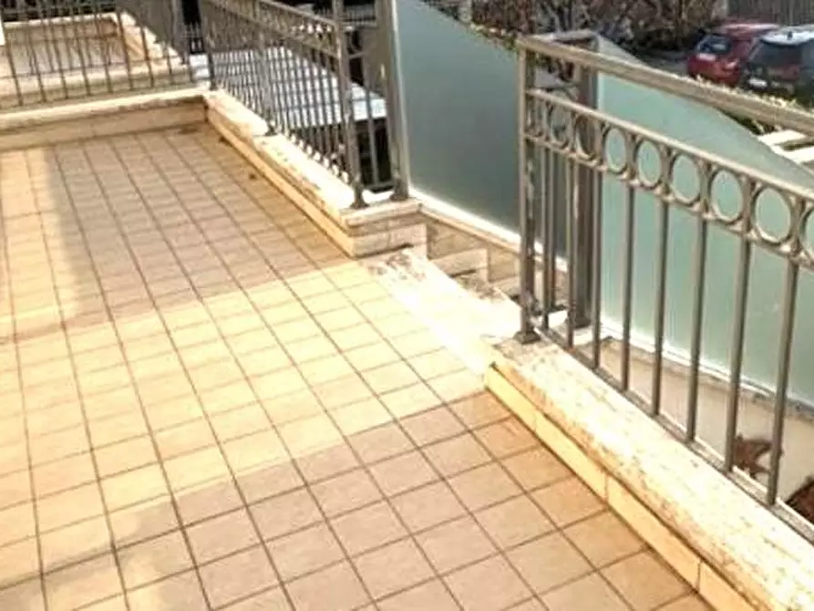 Immagine 17 di Appartamento in vendita  a Massa