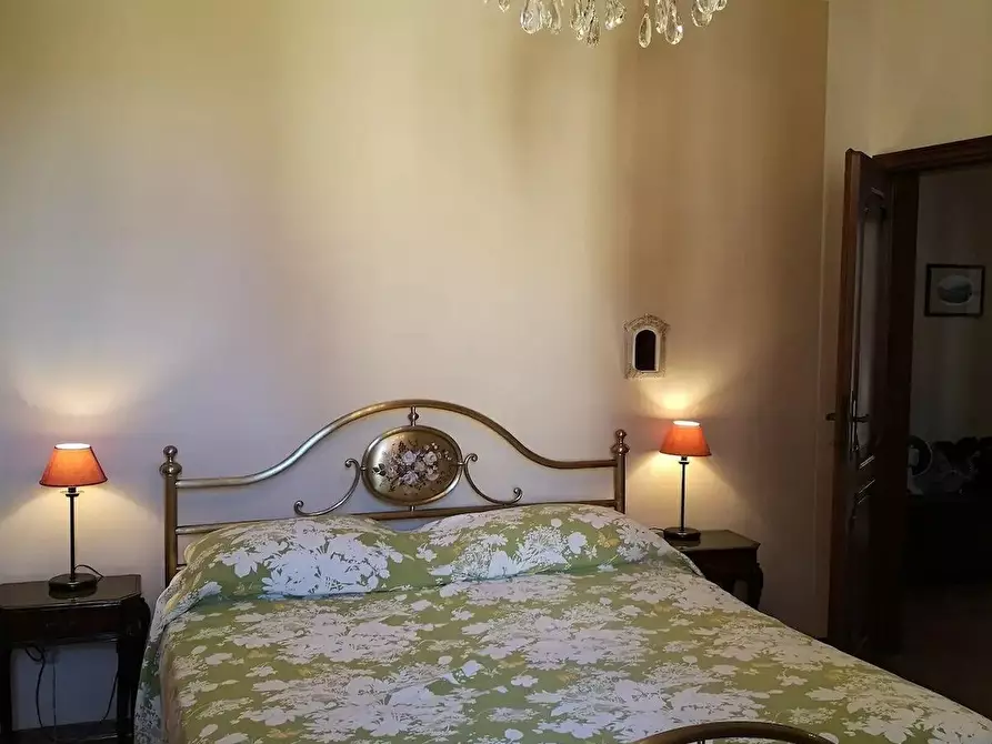 Immagine 3 di Appartamento in vendita  a Camaiore