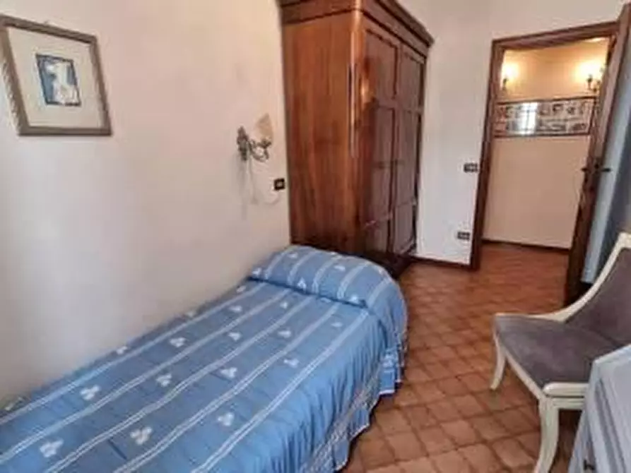 Immagine 21 di Appartamento in vendita  a Camaiore