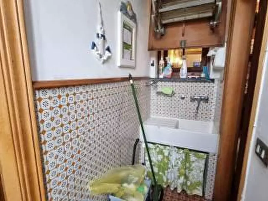 Immagine 25 di Appartamento in vendita  a Camaiore