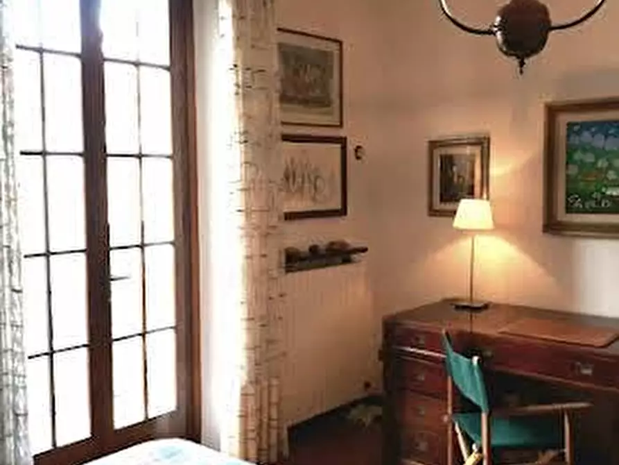 Immagine 5 di Appartamento in vendita  a Camaiore