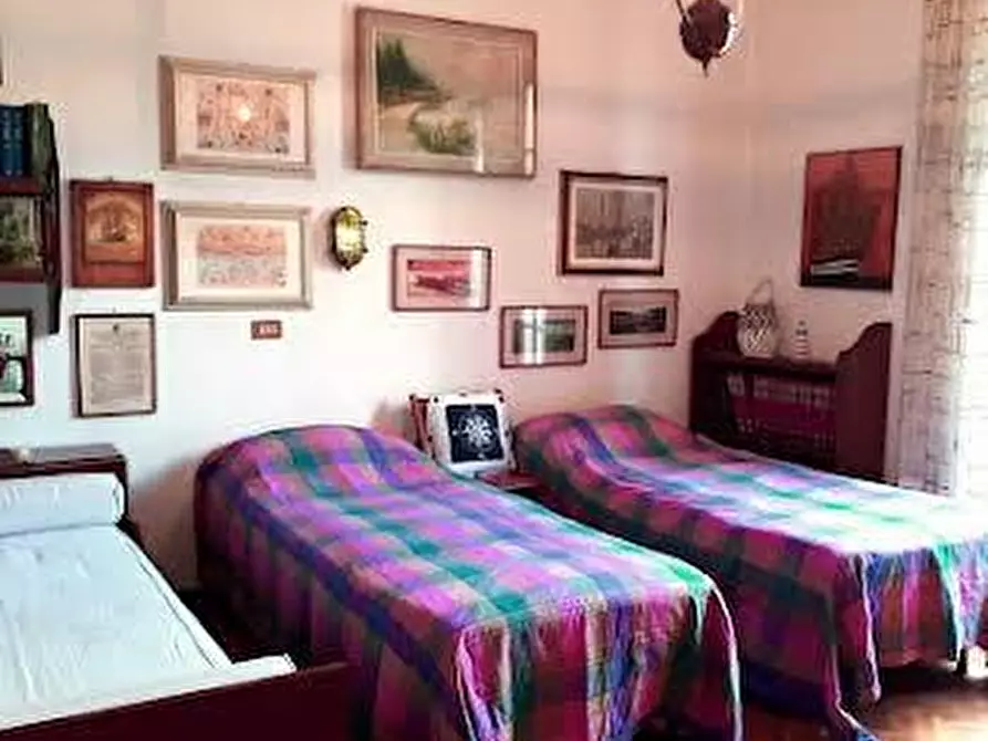 Immagine 8 di Appartamento in vendita  a Camaiore