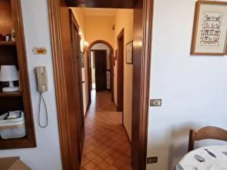 Immagine 12 di Appartamento in vendita  a Camaiore