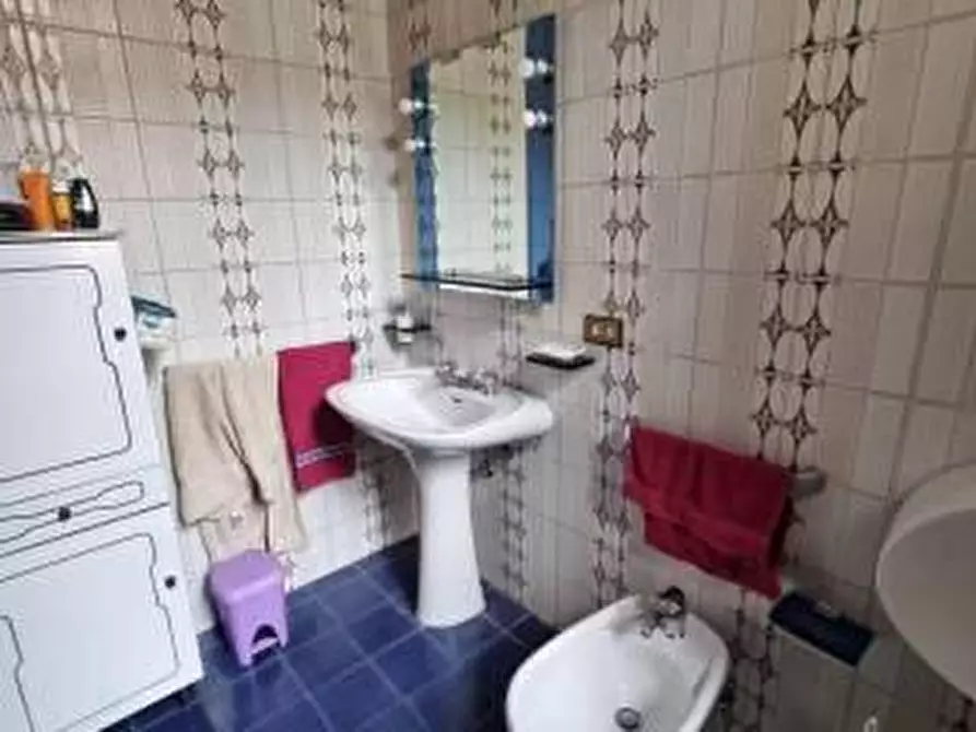 Immagine 18 di Appartamento in vendita  a Camaiore