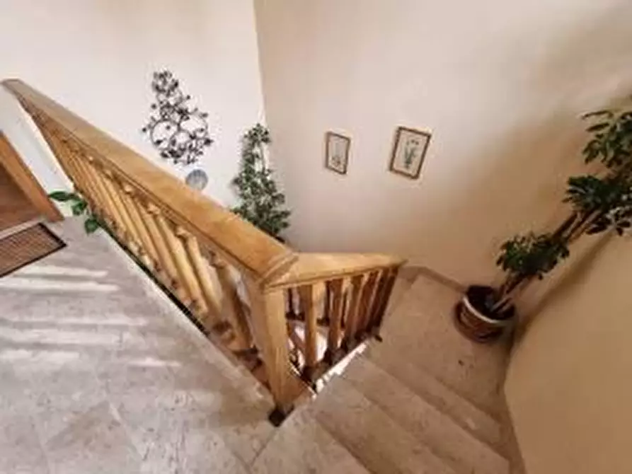 Immagine 22 di Appartamento in vendita  a Camaiore