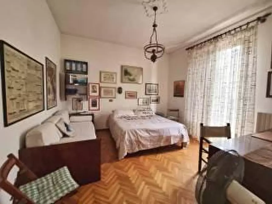 Immagine 17 di Appartamento in vendita  a Camaiore