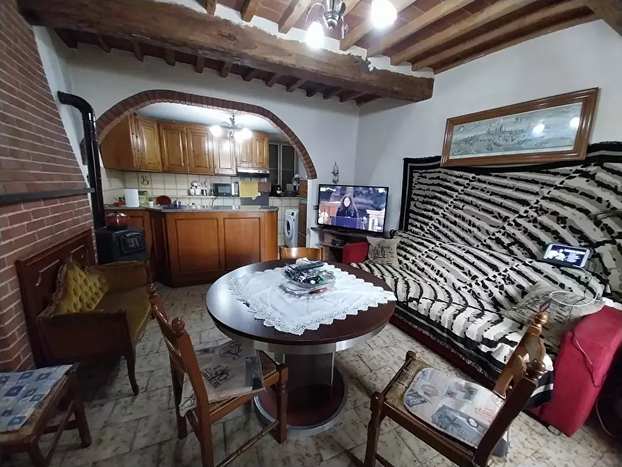 Immagine 5 di Porzione di casa in vendita  a Calci