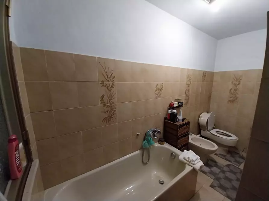 Immagine 14 di Porzione di casa in vendita  a Calci