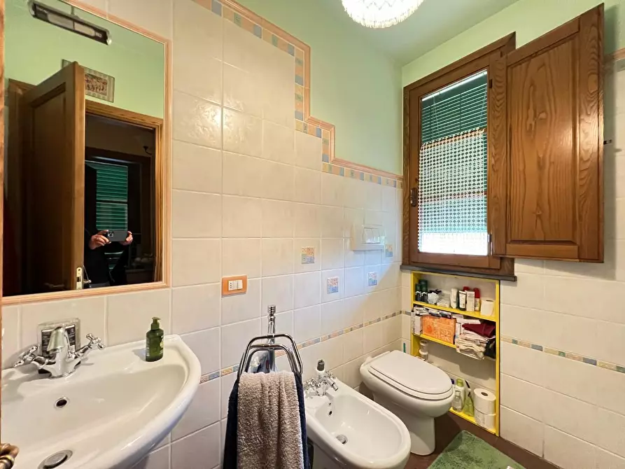 Immagine 20 di Casa colonica in vendita  a Cerreto Guidi