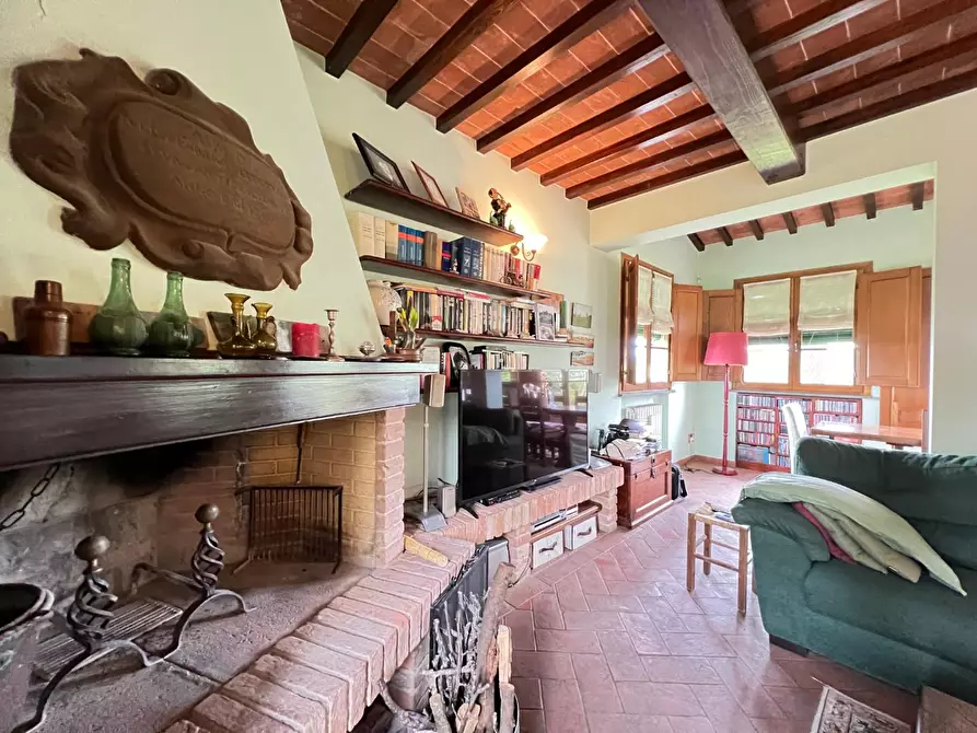 Immagine 26 di Casa colonica in vendita  a Cerreto Guidi