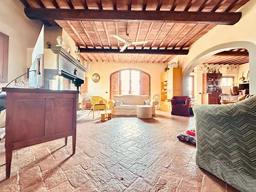 Immagine 1 di Villa in vendita  a San Miniato