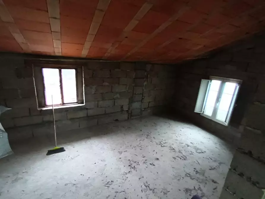 Immagine 10 di Terratetto in vendita  a Bagni Di Lucca