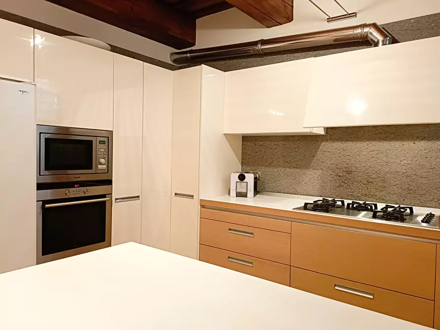 Immagine 19 di Appartamento in vendita  a Montelupo Fiorentino