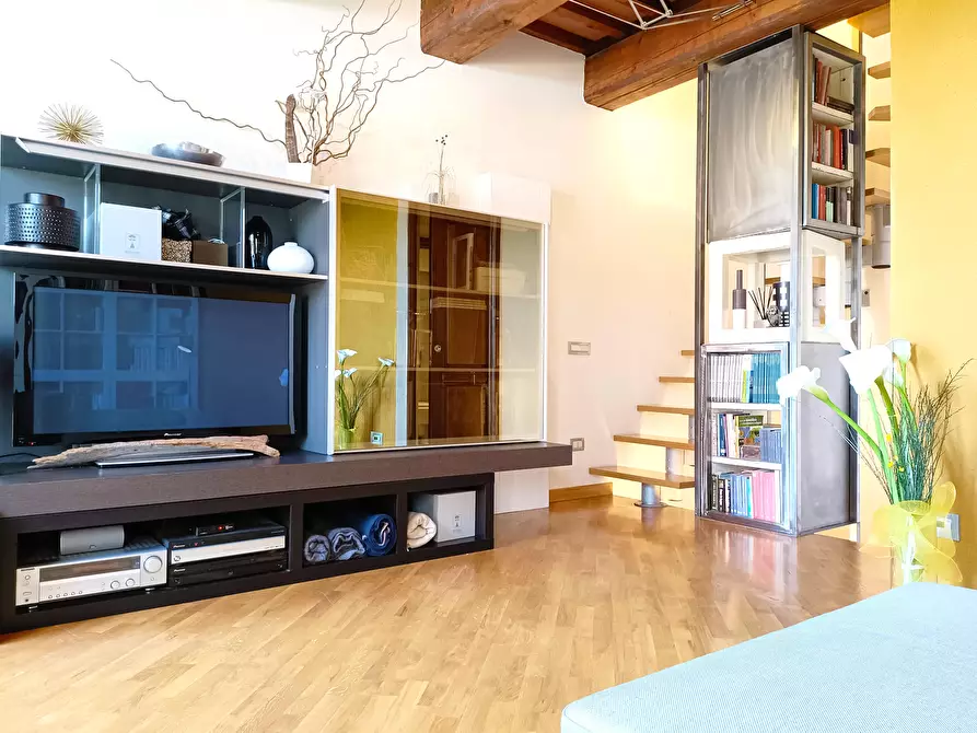 Immagine 11 di Appartamento in vendita  a Montelupo Fiorentino