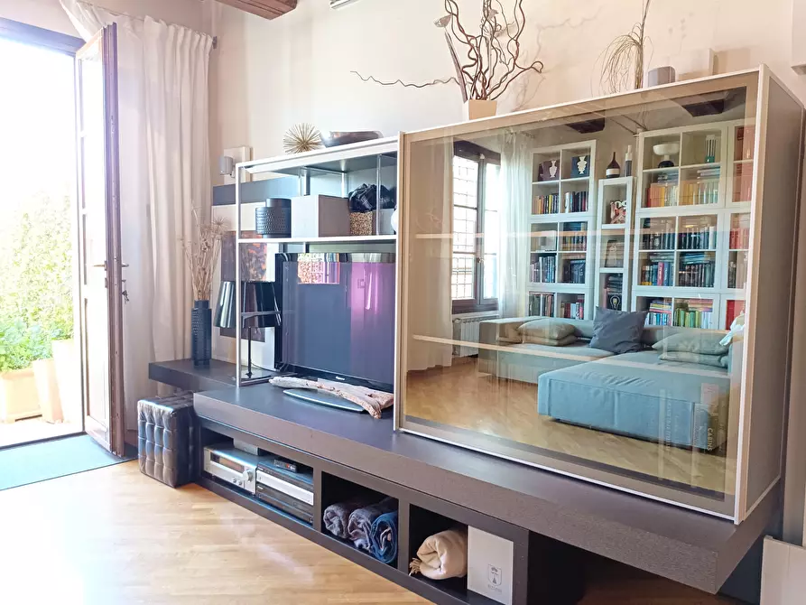 Immagine 42 di Appartamento in vendita  a Montelupo Fiorentino