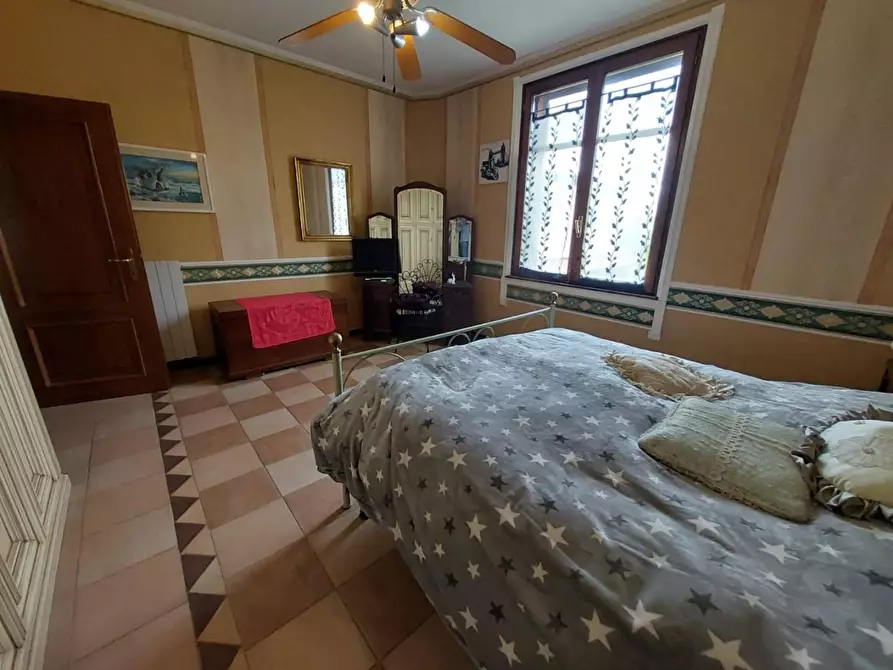 Immagine 41 di Casa colonica in vendita  a Pontedera