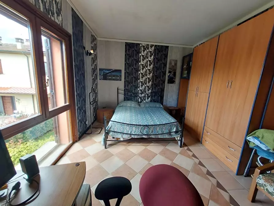 Immagine 38 di Casa colonica in vendita  a Pontedera