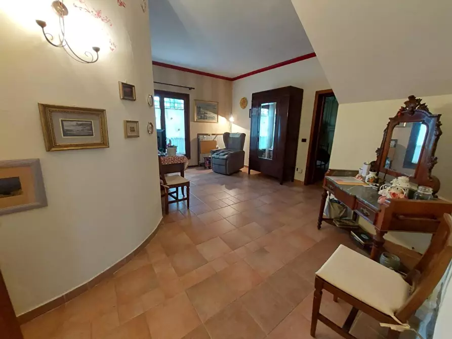 Immagine 24 di Casa colonica in vendita  a Pontedera