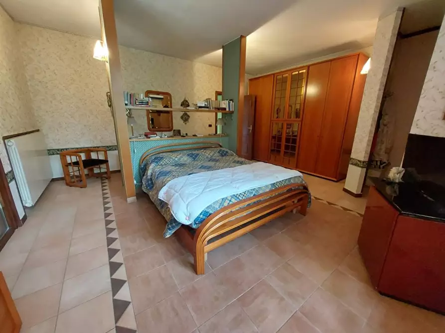 Immagine 31 di Casa colonica in vendita  a Pontedera