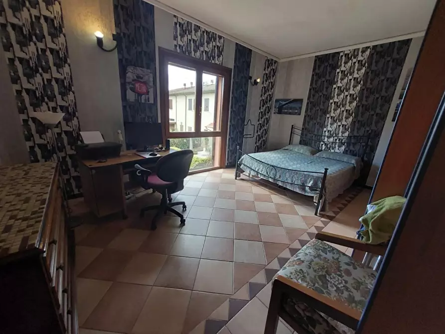 Immagine 37 di Casa colonica in vendita  a Pontedera