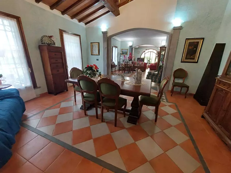 Immagine 7 di Casa colonica in vendita  a Pontedera