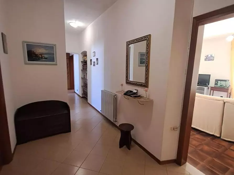 Immagine 29 di Appartamento in vendita  a Livorno