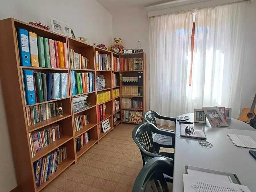 Immagine 25 di Appartamento in vendita  a Livorno