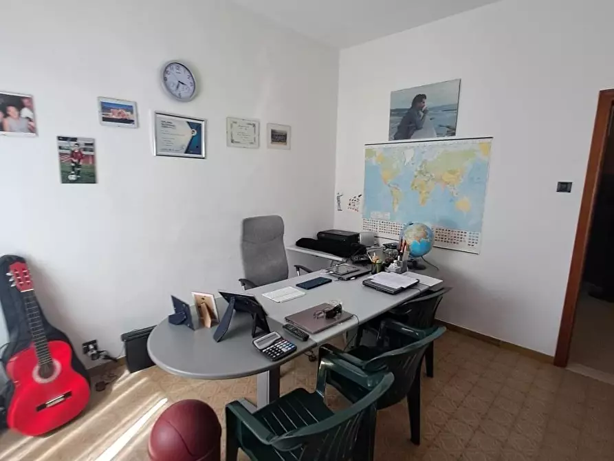 Immagine 23 di Appartamento in vendita  a Livorno