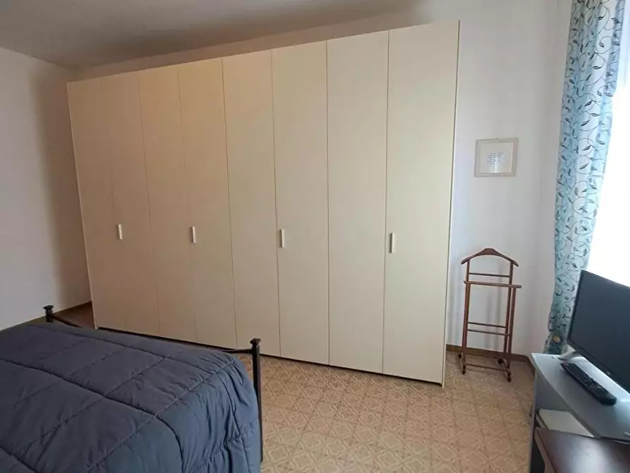 Immagine 21 di Appartamento in vendita  a Livorno