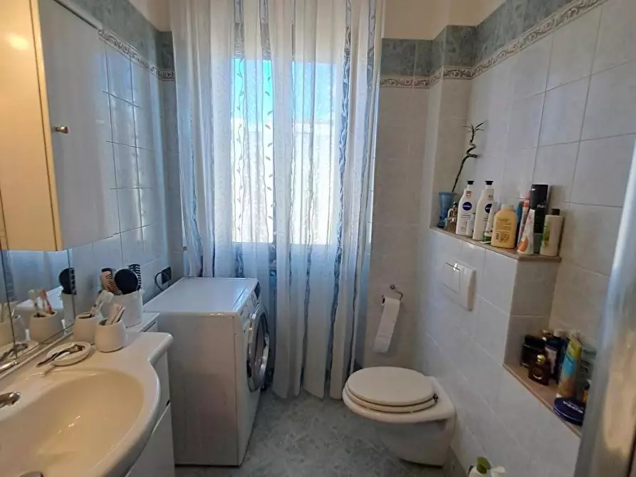 Immagine 37 di Appartamento in vendita  a Livorno