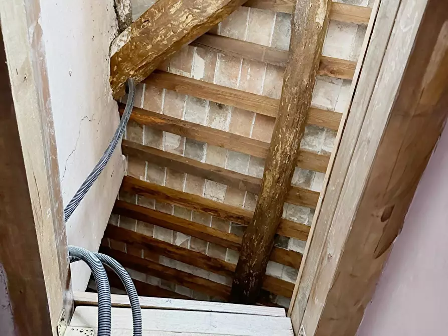 Immagine 14 di Terratetto in vendita  a Lucca