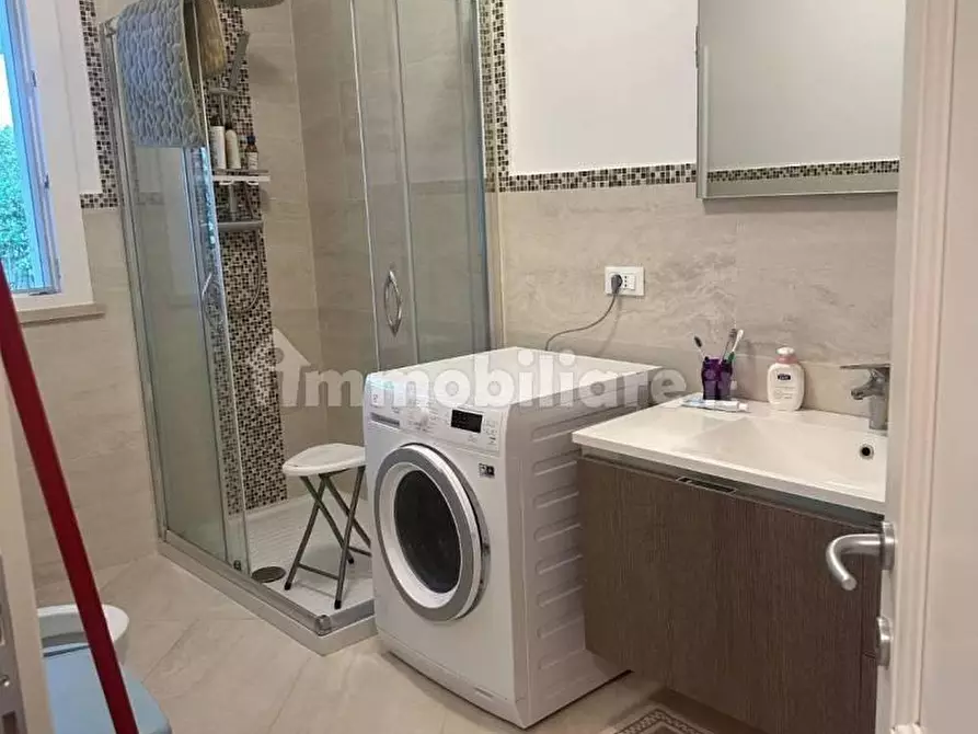 Immagine 15 di Villa in vendita  a Montignoso