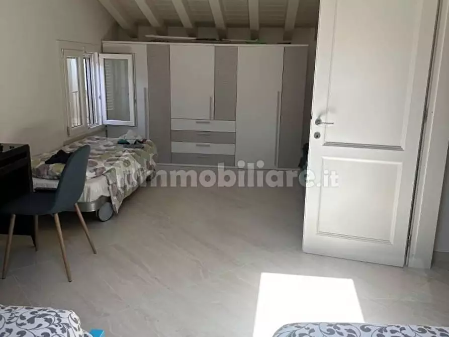 Immagine 16 di Villa in vendita  a Montignoso