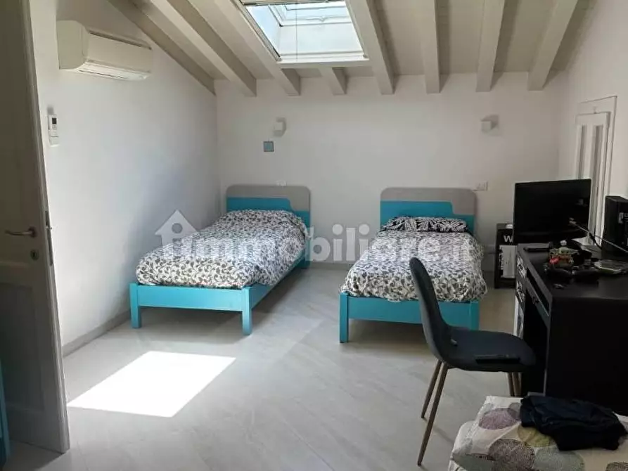 Immagine 14 di Villa in vendita  a Montignoso