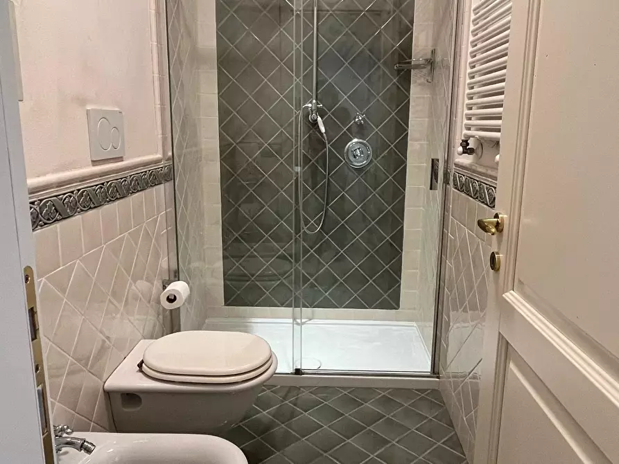 Immagine 10 di Casa indipendente in affitto  a Forte Dei Marmi