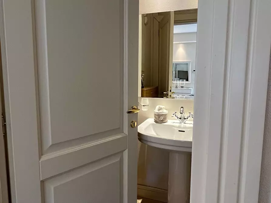 Immagine 11 di Casa indipendente in affitto  a Forte Dei Marmi