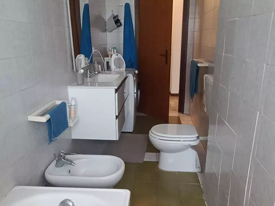 Immagine 16 di Appartamento in vendita  a Carrara