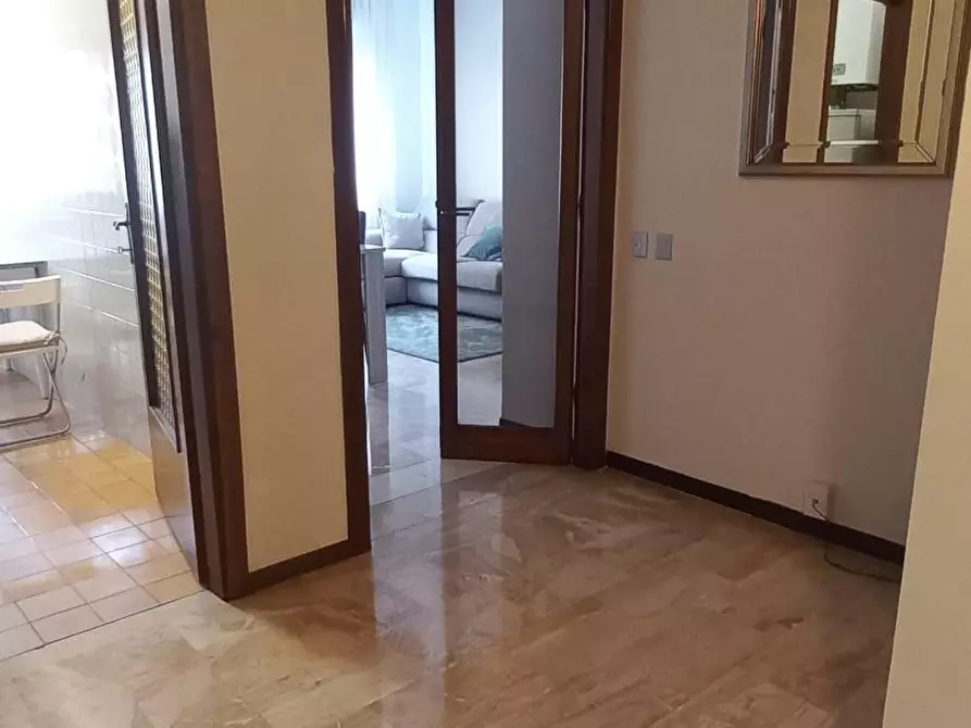 Immagine 9 di Appartamento in vendita  a Carrara